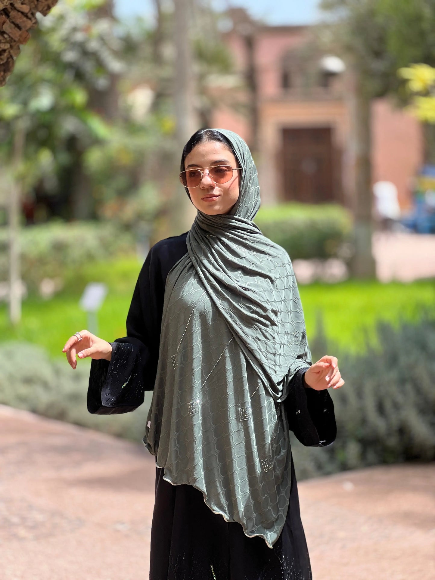 Royal Kaki uni