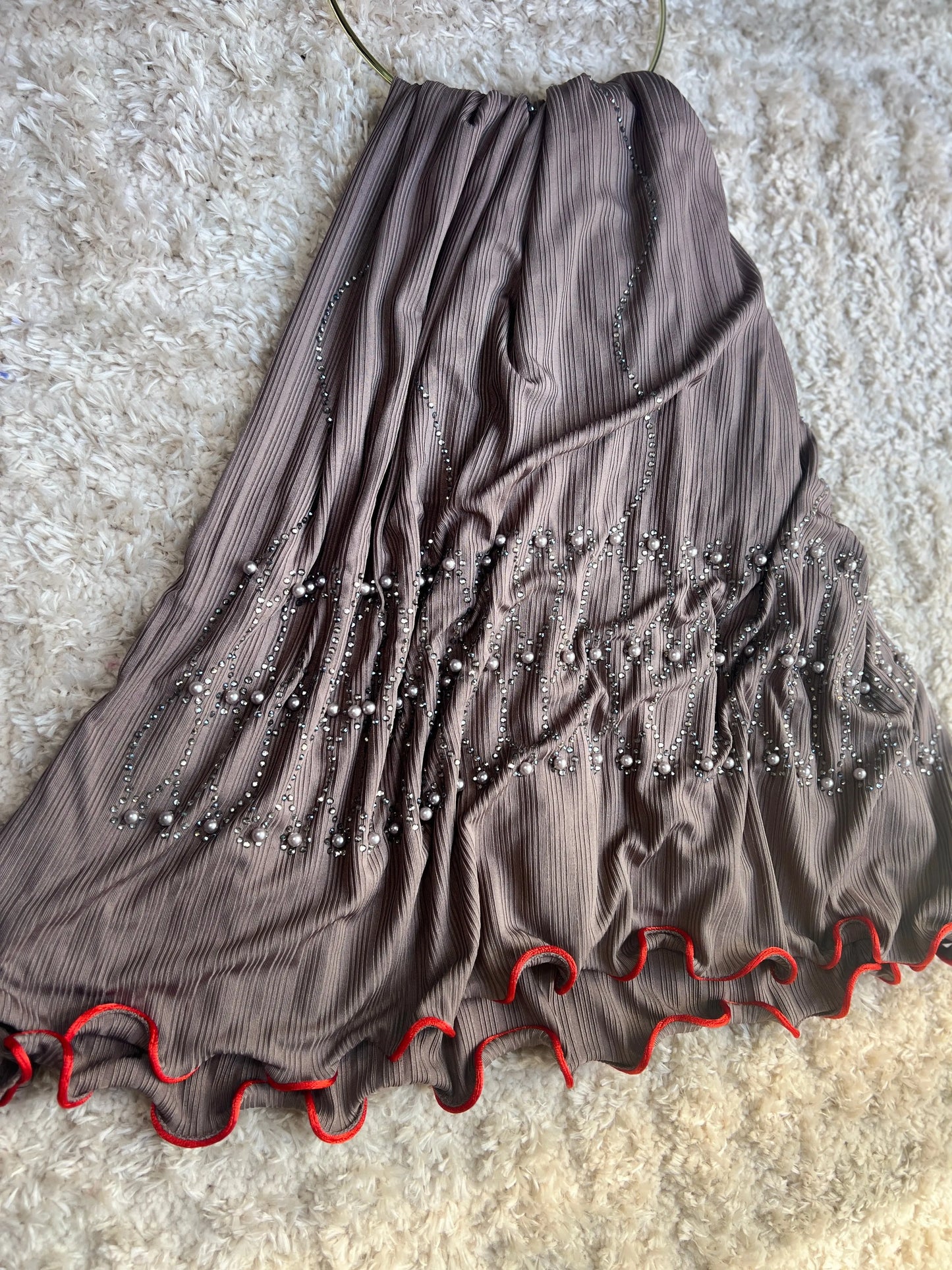 Queen Almond ligne rouge JH Scarf