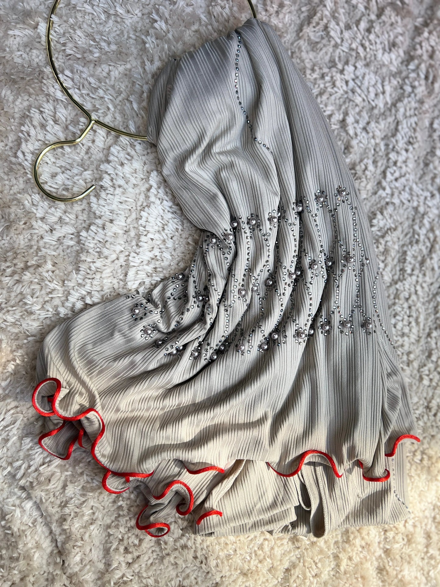 Queen Nuga ligne rouge JH Scarf