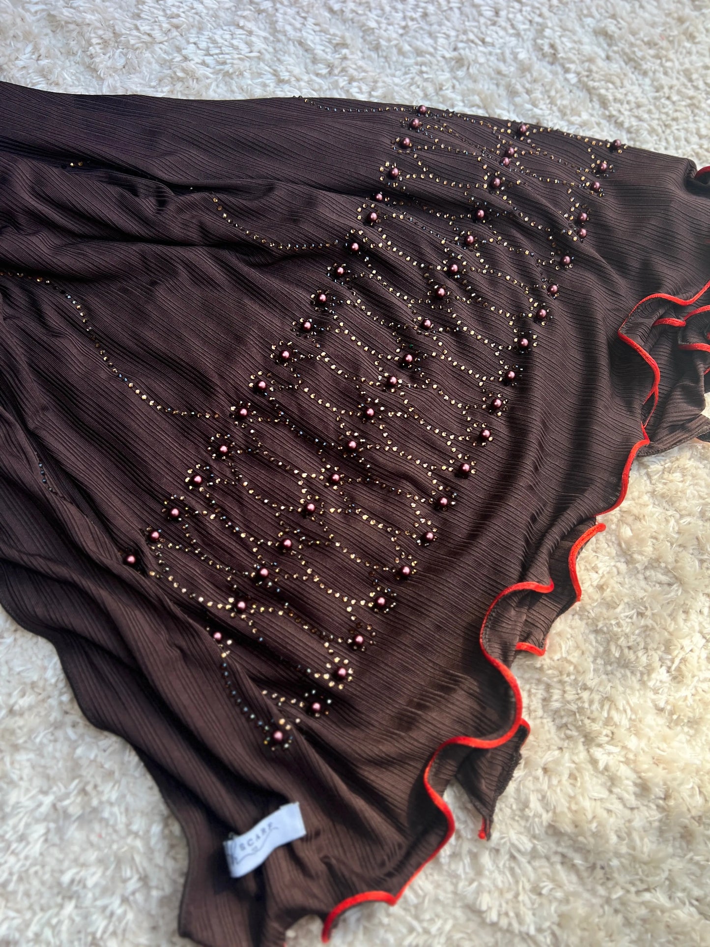 Queen chocolat ligne rouge JH Scarf