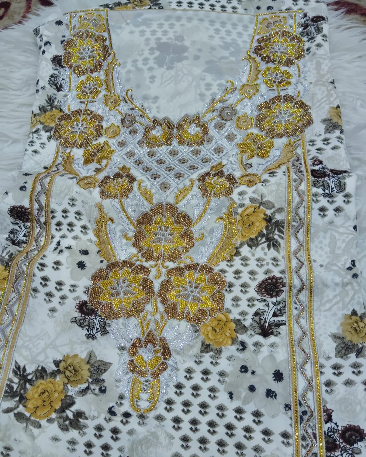 Robe Makhawer Jumana JH Scarf