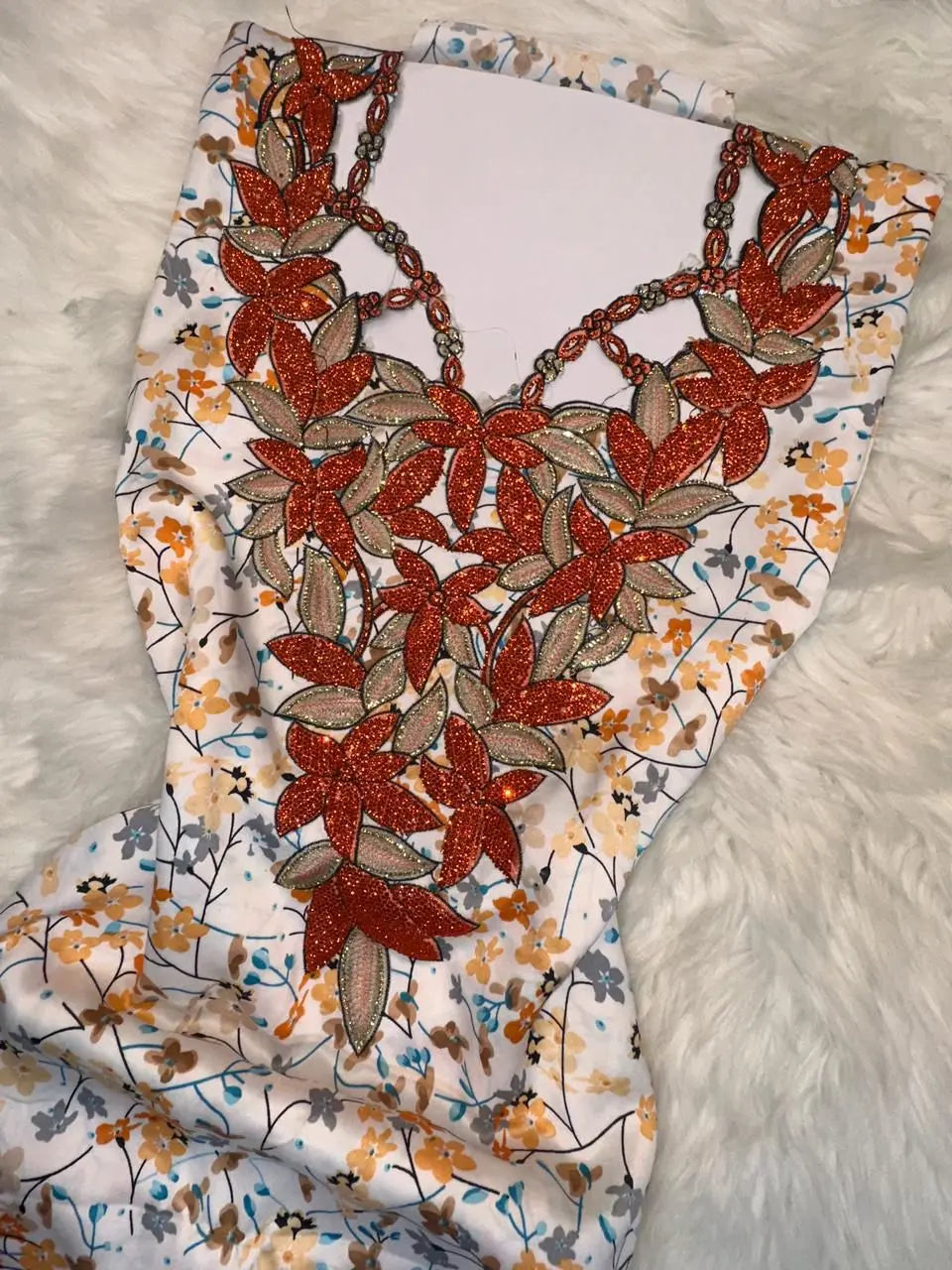 Robe Makhawer Lina JH Scarf
