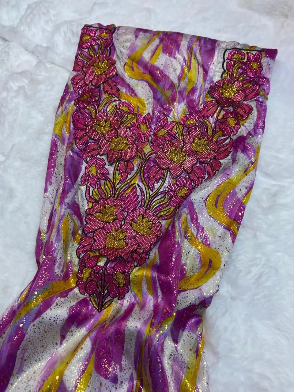 Robe Makhawer Rose JH Scarf