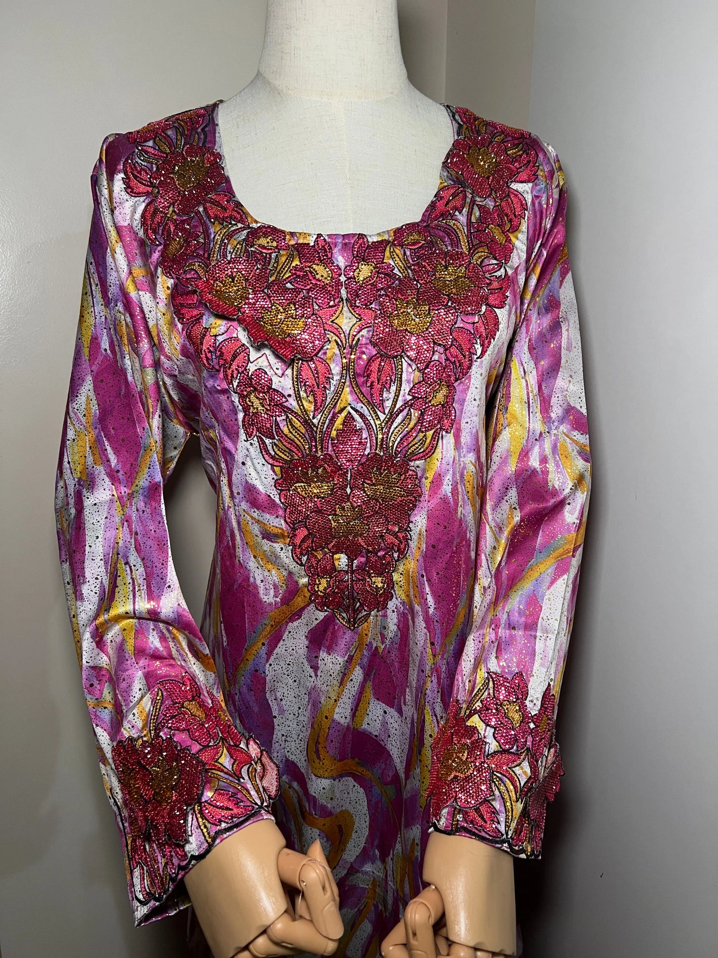 Robe Makhawer Rose JH Scarf