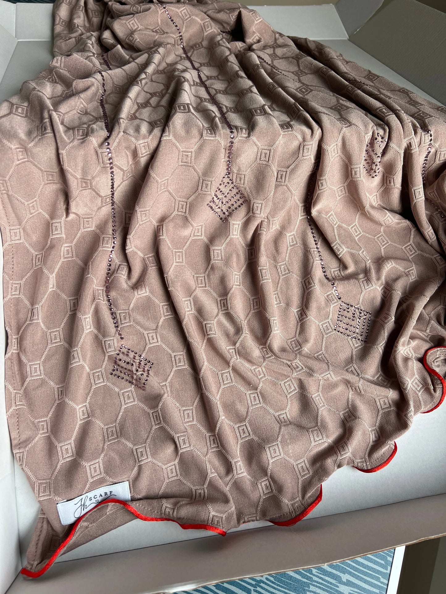 Royal Blush ligne rouge JH Scarf